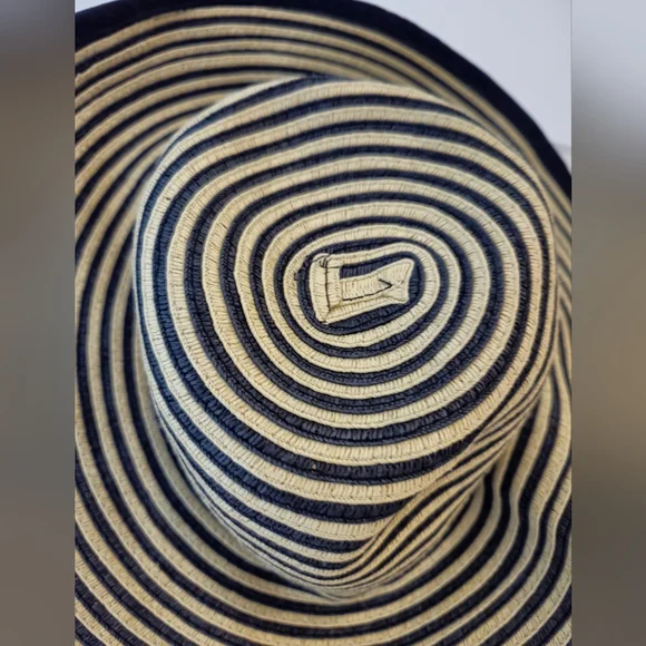 Ann Taylor Sriped Wide Brim Sun Hat - Picture 6 of 7